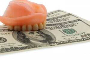 Upper denture on cash